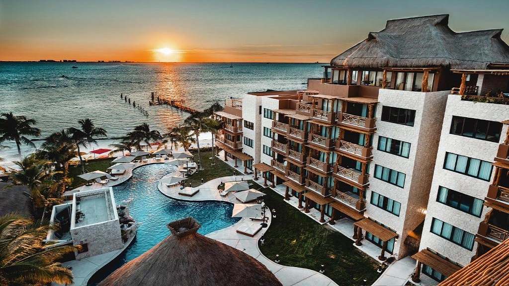 Isla Mujeres - Hotel Belo Isla Mujeres 5-stars - Habibi World Travel - https://habibi-world-travel-agency.com/